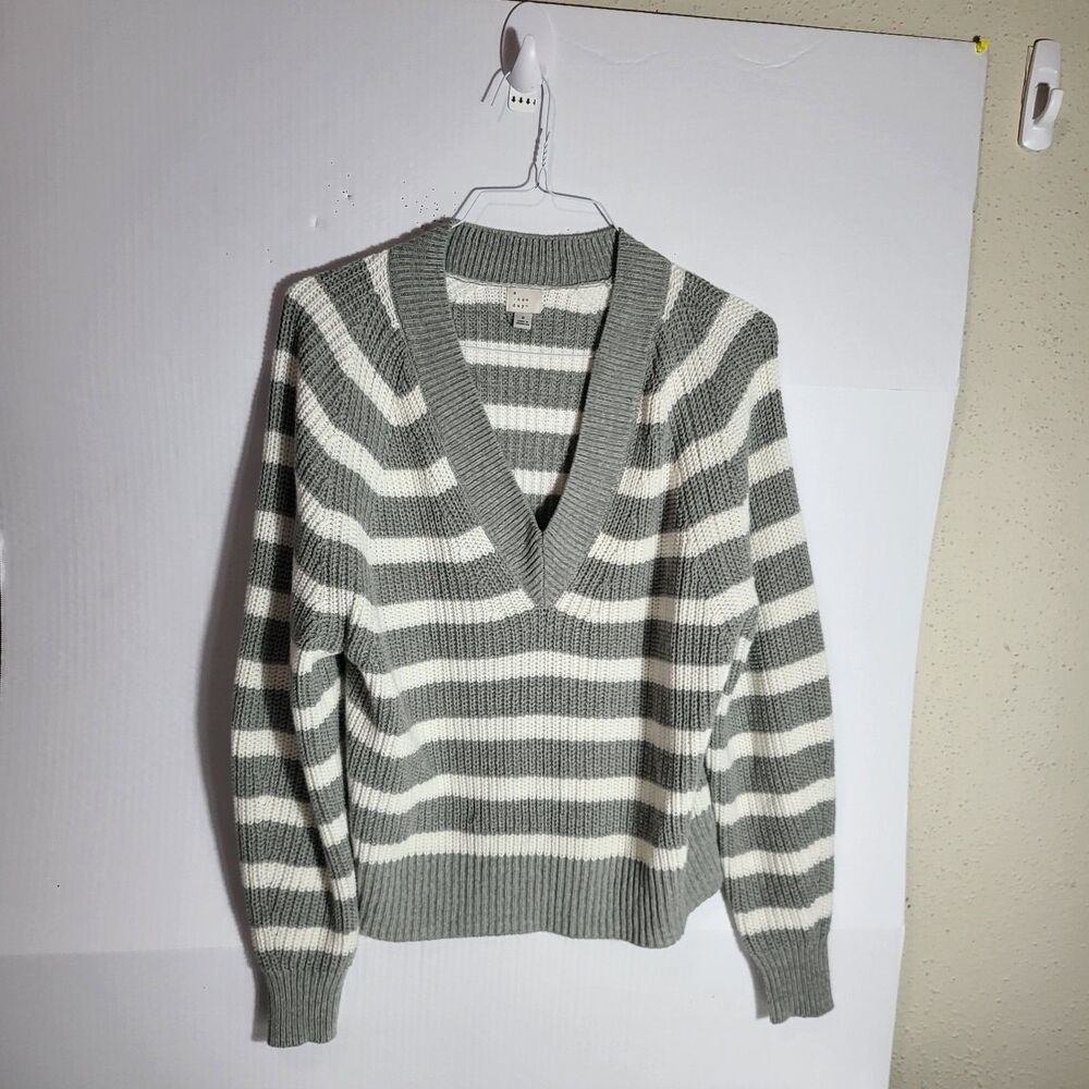 A New Day Grey and White Striped V- Neck Knit Sweater Women's Size Small